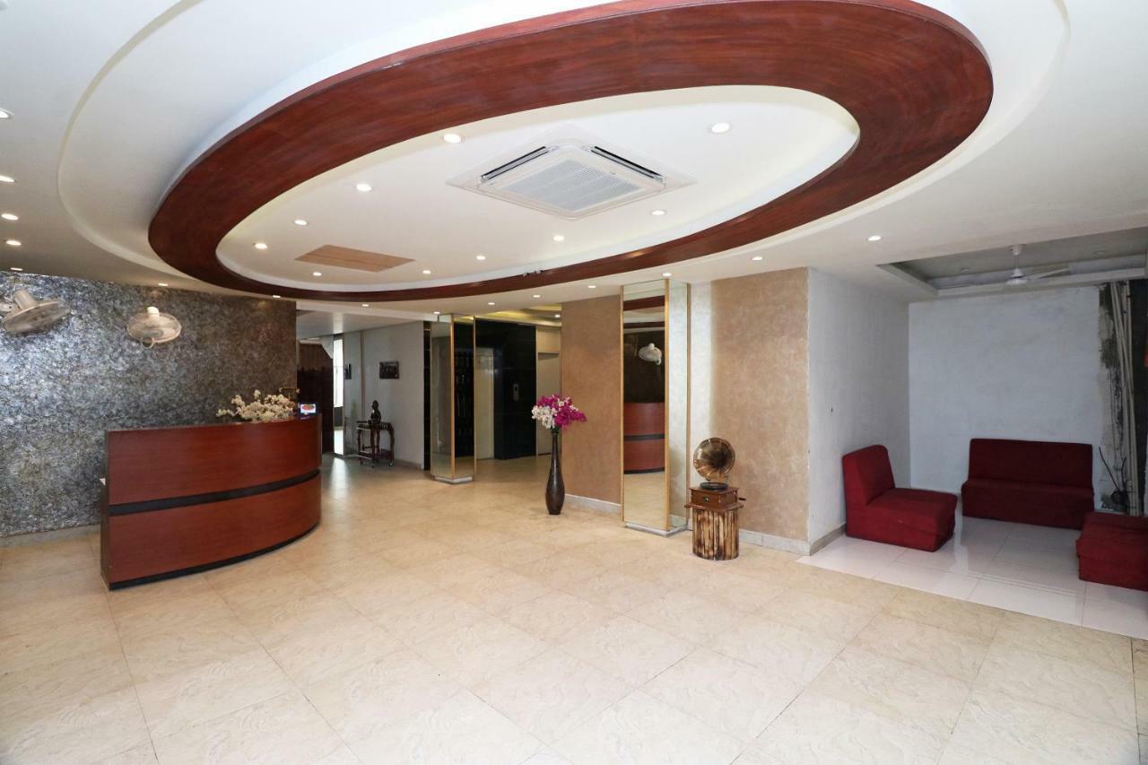 Oyo 5843 Hotel Yash Inn Mirzapur Ngoại thất bức ảnh